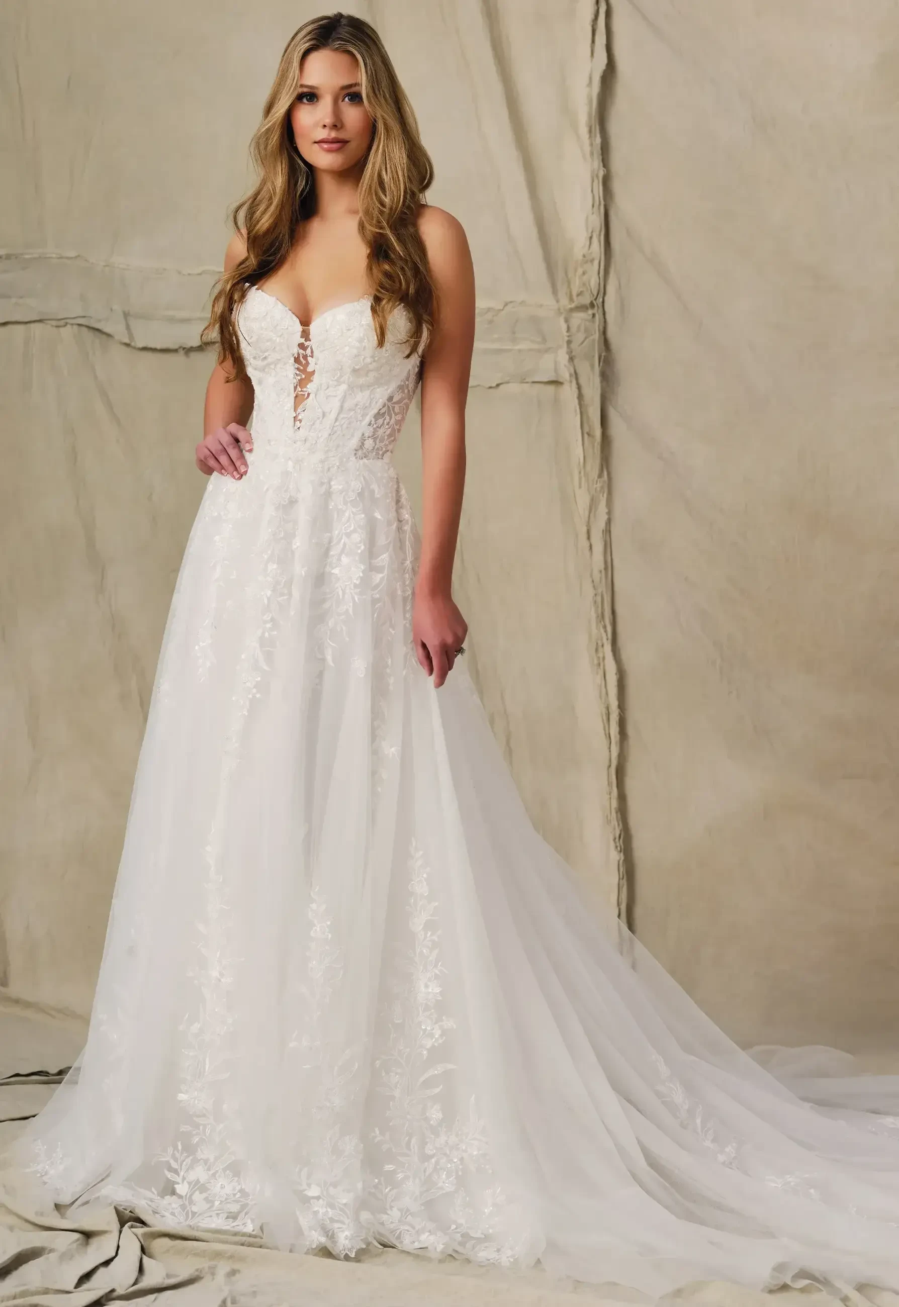 Enchanting by Mon Cheri